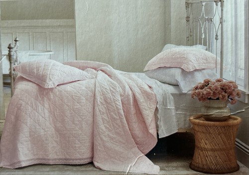 Simply shabby chic pink - pink, quilt